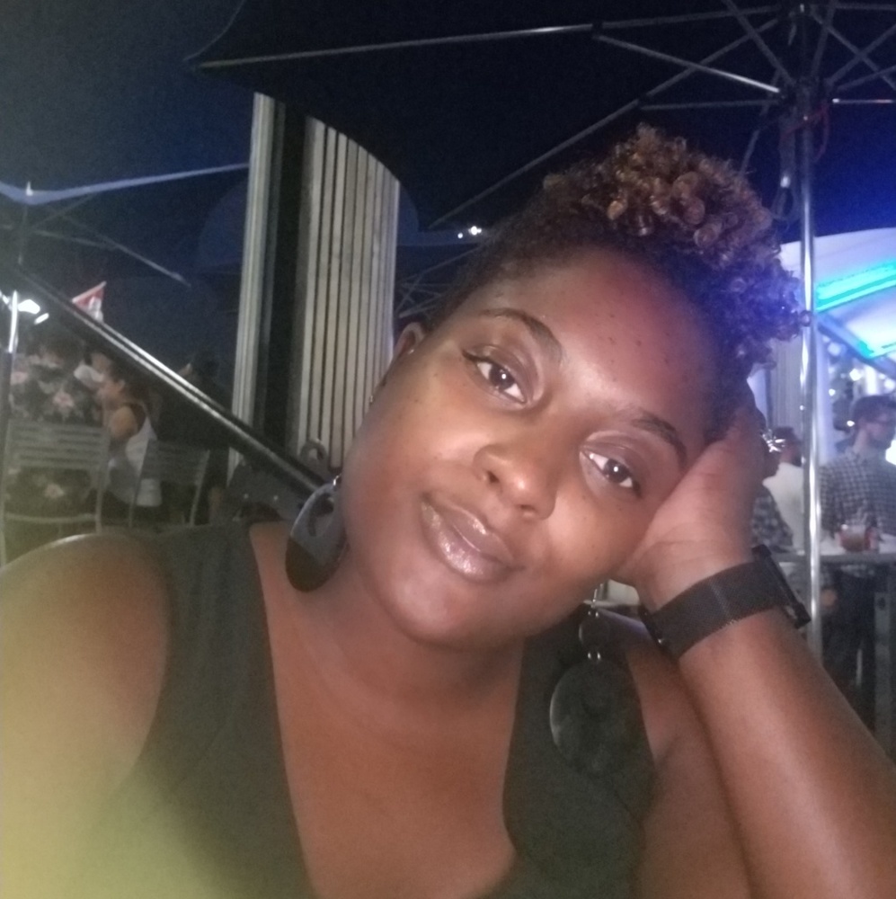Meet your Posher, Arnise
